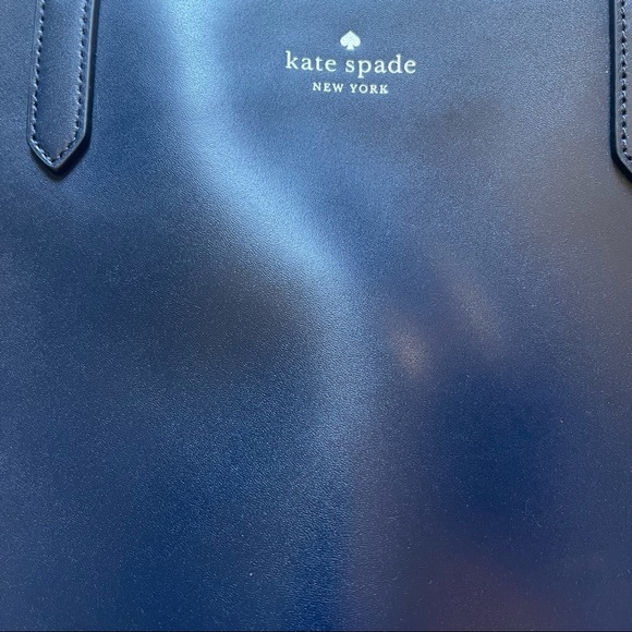Kate Spade tote bag in great condition. - Picture 3 of 6